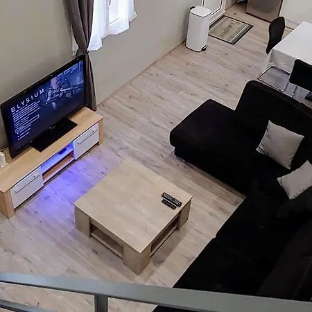 T5 Meuble 110 M2 Neuf Proche Centre Apartment