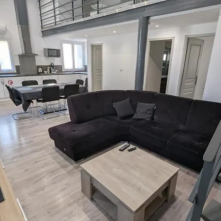 Διαμέρισμα T5 Meuble 110 M2 Neuf Proche Centre
