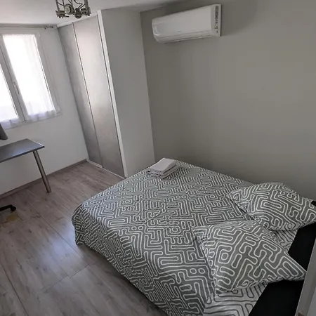 T5 Meuble 110 M2 Neuf Proche Centre * Νιμ
