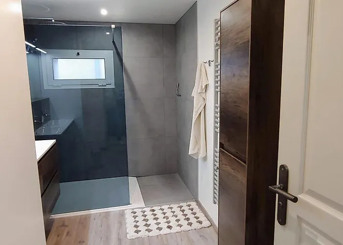 T5 Meuble 110 M2 Neuf Proche Centre Apartment *